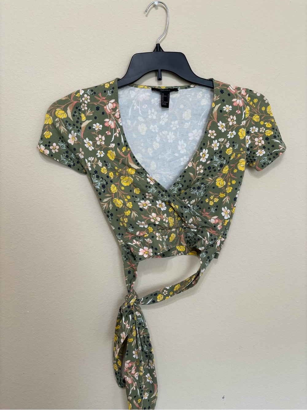 Forever 21 Olive Green Floral Wrap Crop Top